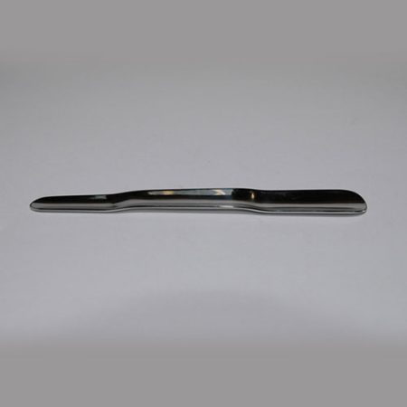 A 175mm Trulla Spatula on a white surface.